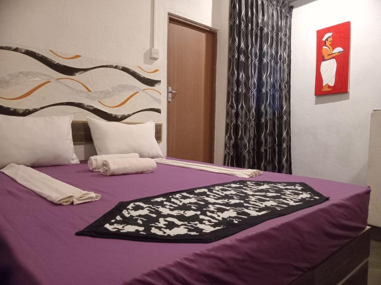 Yak City Apartments Kandy Esterno foto